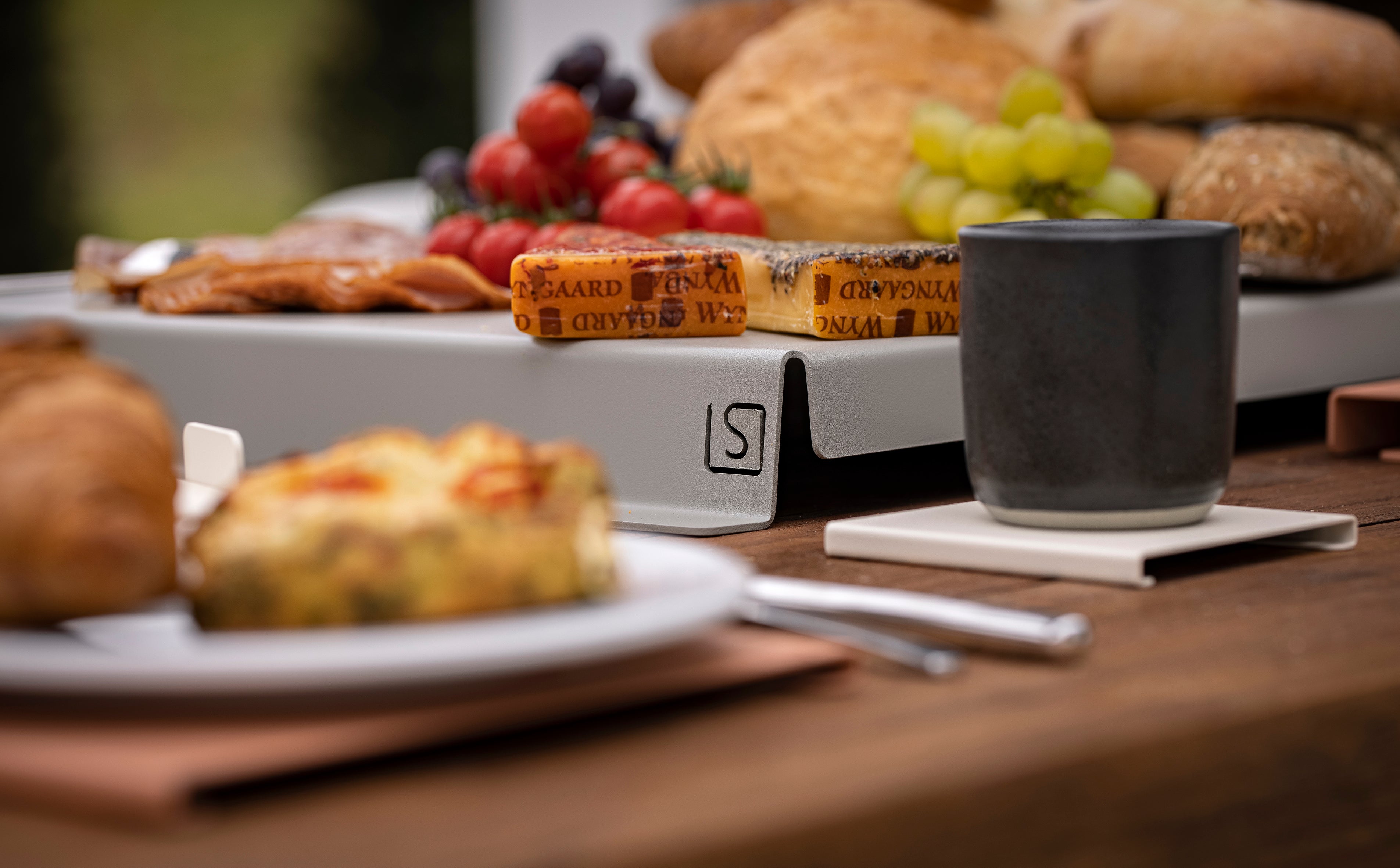 Steellish Serviertablett Small - Fliptray - 34 x 28 x 5 cm