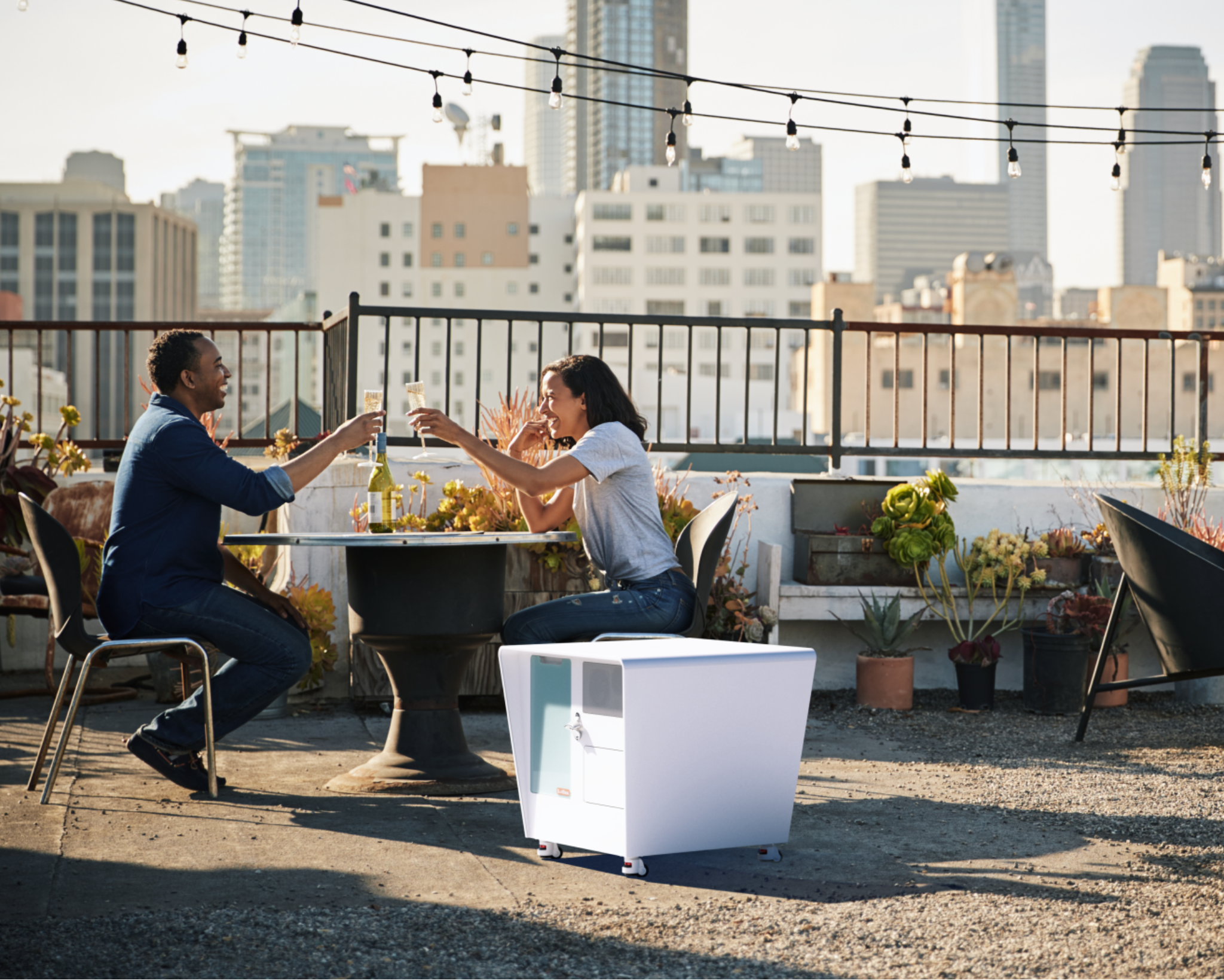SunBase met parasol op een dakterras